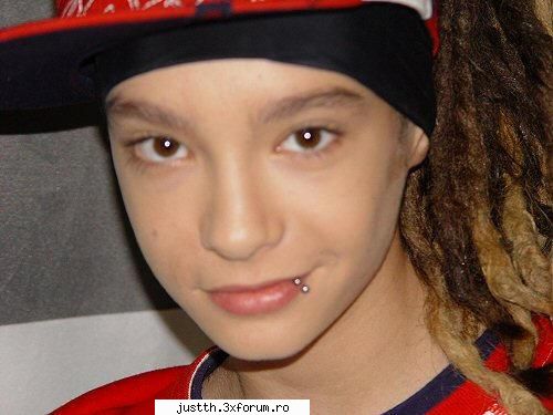 Hai sa punem poze super cu tommy - hai sa pun si yo poze q tommytza - just love 4 Tom