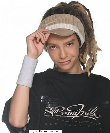 Hai sa punem poze super cu tommy - gata,..:))..the last one:P - just love 4 Tom
