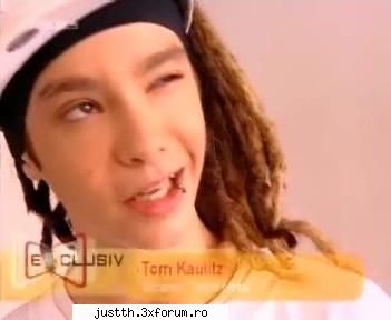 Hai sa punem poze super cu tommy - "let me see... yes,actually I'm in love with a - just love 4 Tom