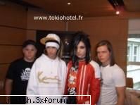 New look . - Buna fetelor .Nu stiu qum sa incep . Bill are un - loving Bill