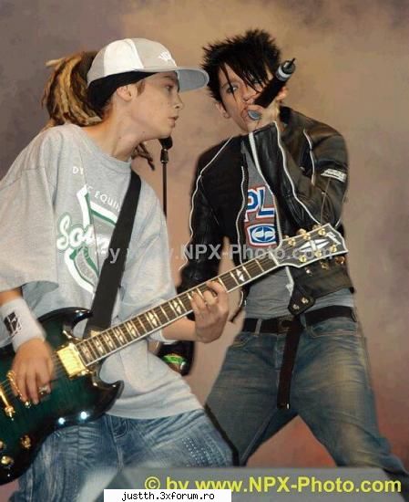 parintii lor..... - aham...........sunt zooper cool - loving Bill