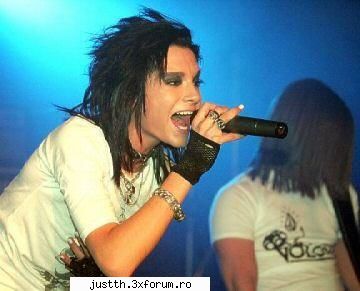photos uith our love................ - oops am uitat poza :D - loving Bill