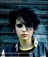 poze knd ei erau mici - uitatzi..mai am yo;);) Bill - just  Tokio Hotel