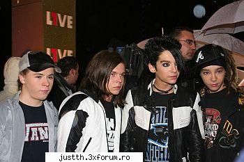 tipi kre seamana k tom/bill/gustav/georg - Dap cum sa nu ........Cnd ami vi pe la mn ii - just  Tokio Hotel